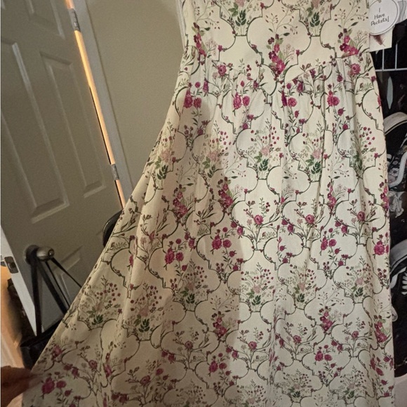 Floral Patterned Dress - Picture 1 of 3